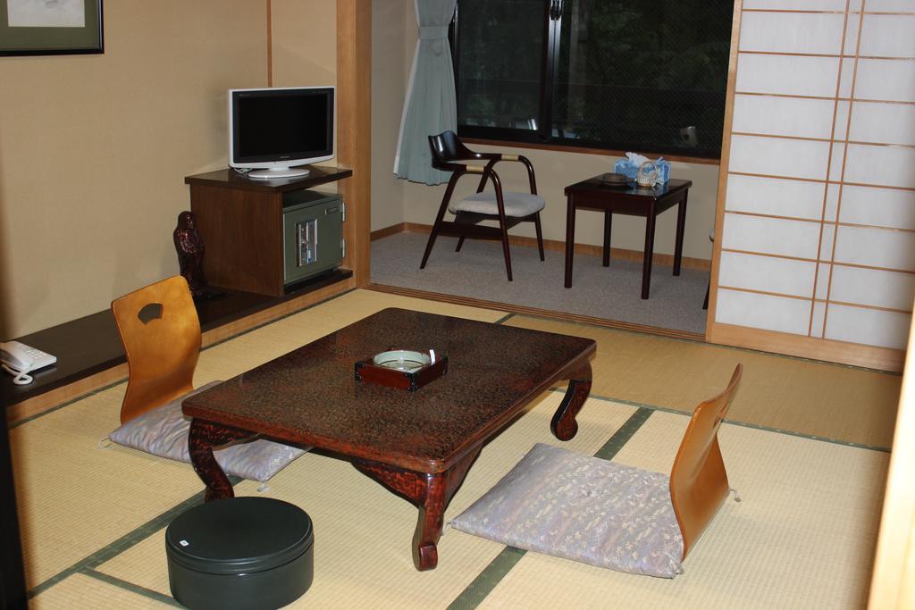 Ryokan Tanaka Такаяма Номер фото